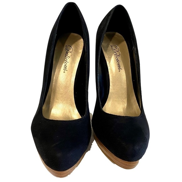 NWOTB - Delicious Sexy Black Suede Platform Pumps Size 8.5 - Picture 4 of 9